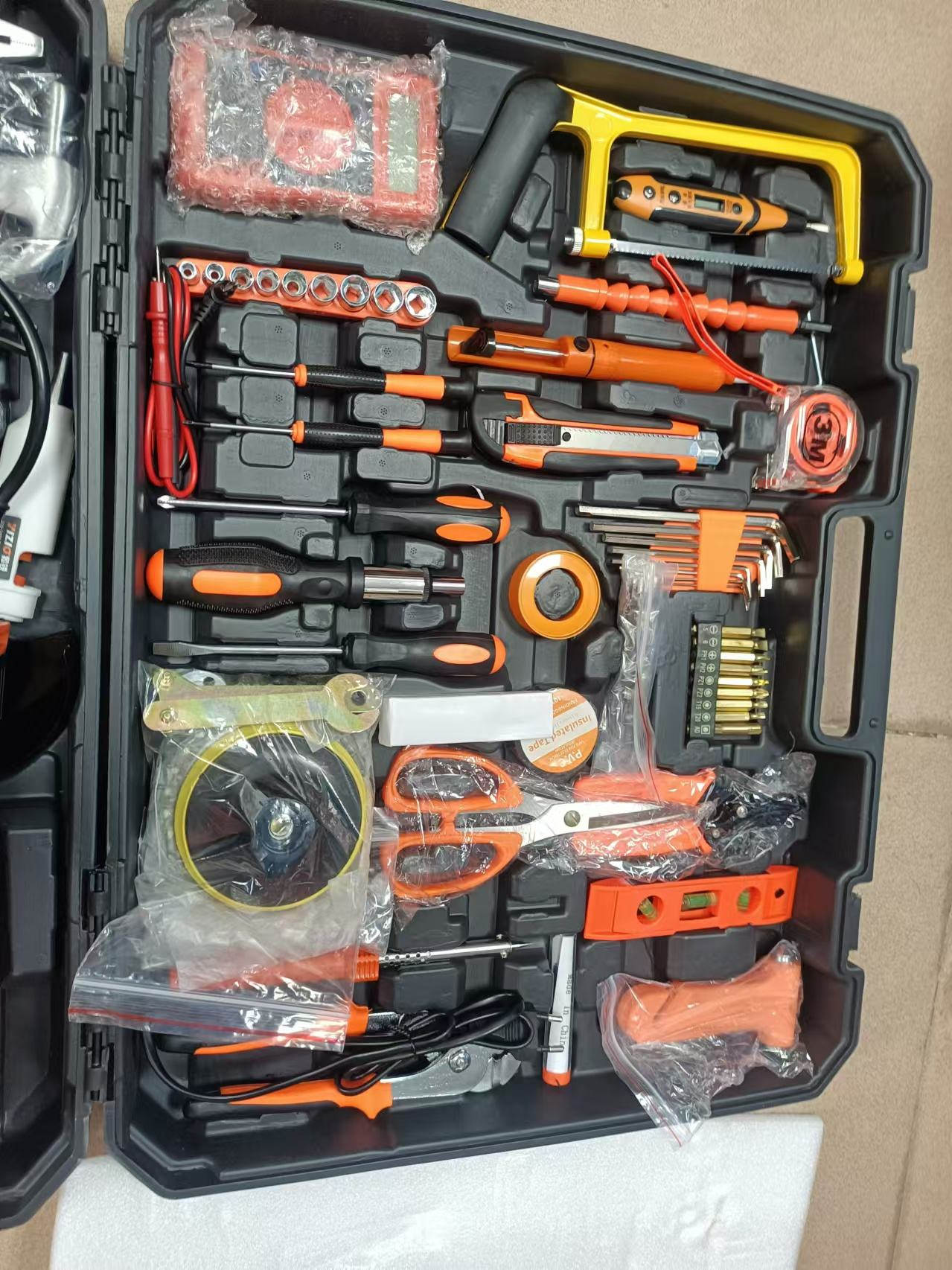 Multifunctional Electric Drill - Tools In The Workshop recensione e prezzo